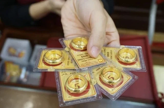 Mộng thấy hình mua 2 thỏi vàng là điềm báo gì? 1 Mộng thấy hình mua 2 thỏi vàng là điềm báo gì?