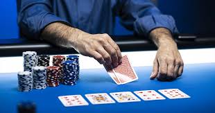 Lời kết sau khi tìm hiểu Bluff trong poker là gì?